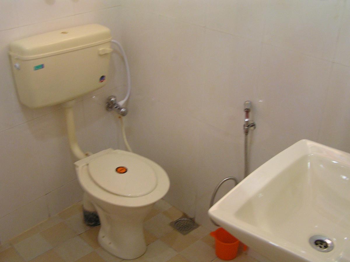 Howrah Guest House Srinagar  Bagian luar foto