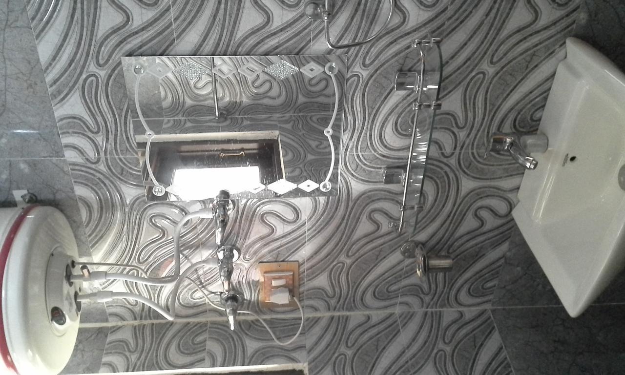 Howrah Guest House Srinagar  Bagian luar foto